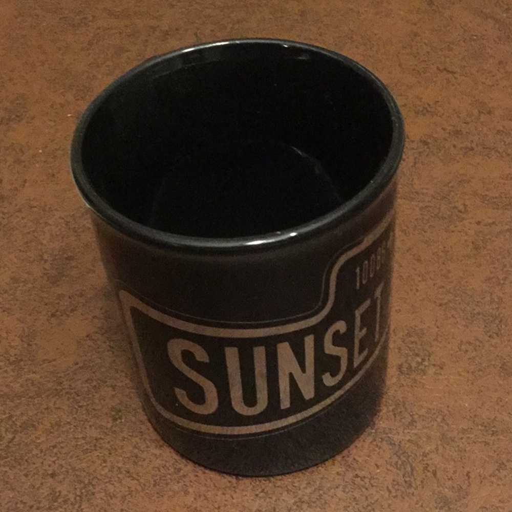 Broadway Souvenirs Sunset Blvd Mug PLUS July 1995 Playbill - Picture 3 of 5